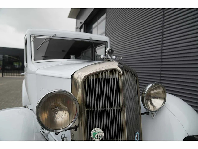 Renault - monaquatre (1933) - afbeelding 23 van  44