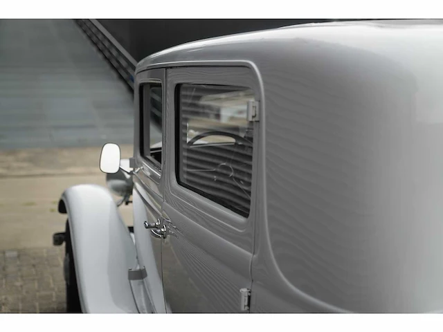 Renault - monaquatre (1933) - afbeelding 41 van  44