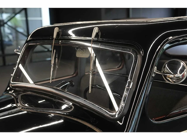 Renault - novaquatre (1938) - afbeelding 6 van  11