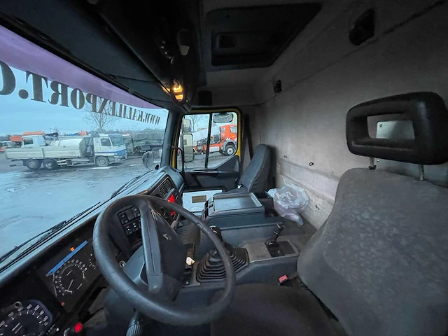 Renault - premium - vrachtwagen - afbeelding 25 van  27