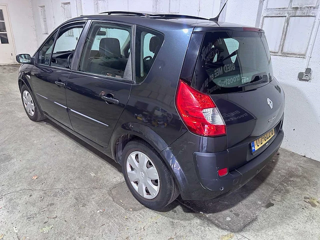 Renault - scénic - 1.6-16v business l. - 02-glz-8 - afbeelding 15 van  21
