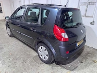 Renault - scénic - 1.6-16v business l. - 02-glz-8 - afbeelding 15 van  21