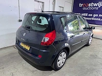 Renault - scénic - 1.6-16v business l. - 02-glz-8 - afbeelding 17 van  21