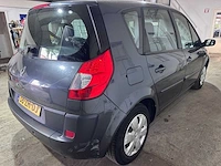 Renault - scénic - 1.6-16v business l. - 38-zh-dj - afbeelding 15 van  19