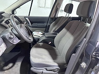 Renault - scénic - 1.6-16v business l. - 38-zh-dj - afbeelding 7 van  19