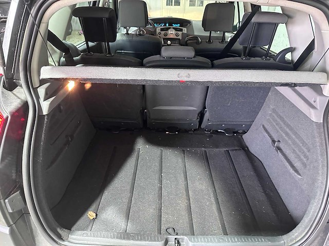 Renault - scénic - 1.6-16v business l. - 38-zh-dj - afbeelding 9 van  19