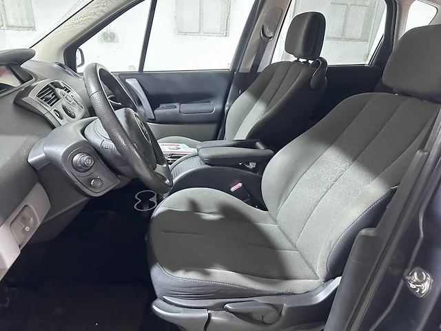 Renault - scénic - 1.6-16v business l. lpg g3 automaat- 72-zr-sx - afbeelding 13 van  19