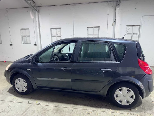 Renault - scénic - 1.6-16v business l. lpg g3 automaat- 72-zr-sx - afbeelding 2 van  19