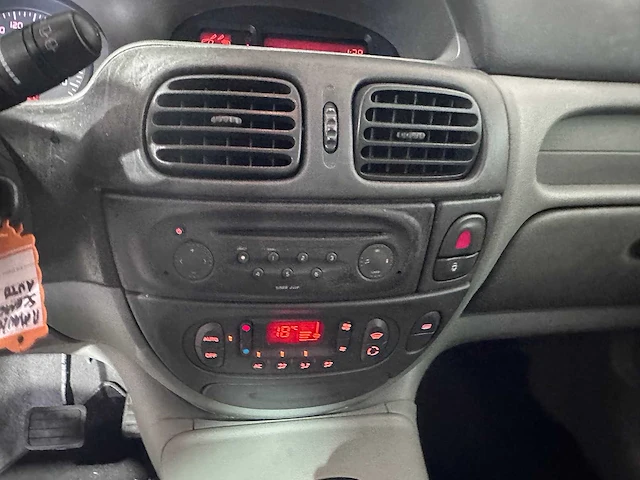 Renault - scénic - 1.6-16v expression automaat- 84-jk-jb - afbeelding 5 van  20