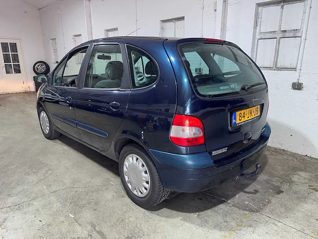 Renault - scénic - 1.6-16v expression automaat- 84-jk-jb - afbeelding 14 van  20