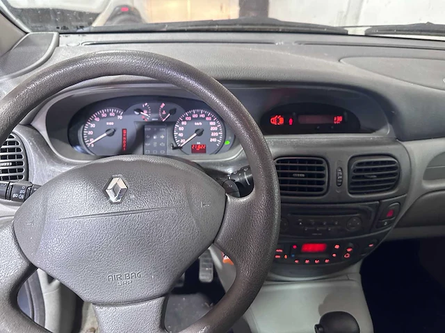 Renault - scénic - 1.6-16v expression automaat- 84-jk-jb - afbeelding 20 van  20