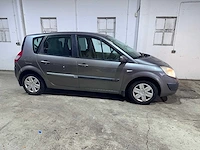 Renault - scénic - 1.6-16v expr.luxe automaat - 64-rx-rn - afbeelding 20 van  22