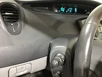 Renault - scénic - 1.6-16v priv. comf. - 92-nz-sh - afbeelding 5 van  22