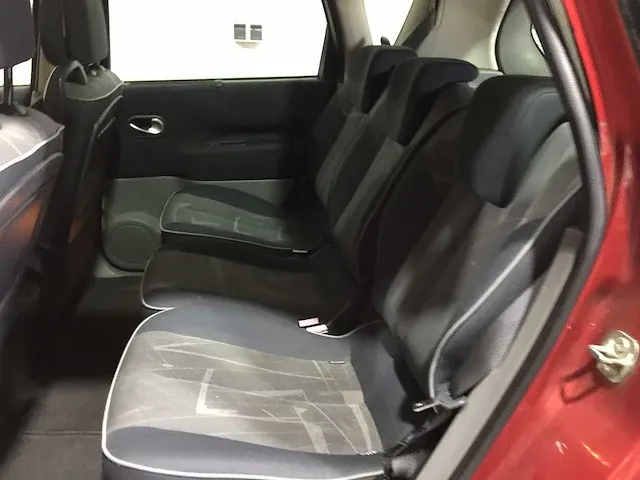 Renault - scénic - 1.6-16v priv. comf. - 92-nz-sh - afbeelding 8 van  22