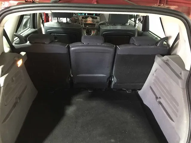 Renault - scénic - 1.6-16v priv. comf. - 92-nz-sh - afbeelding 9 van  22