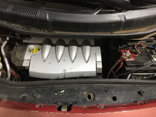 Renault - scénic - 1.6-16v priv. comf. - 92-nz-sh - afbeelding 14 van  22