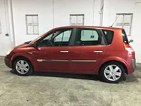 Renault - scénic - 1.6-16v priv. comf. - 92-nz-sh - afbeelding 12 van  22