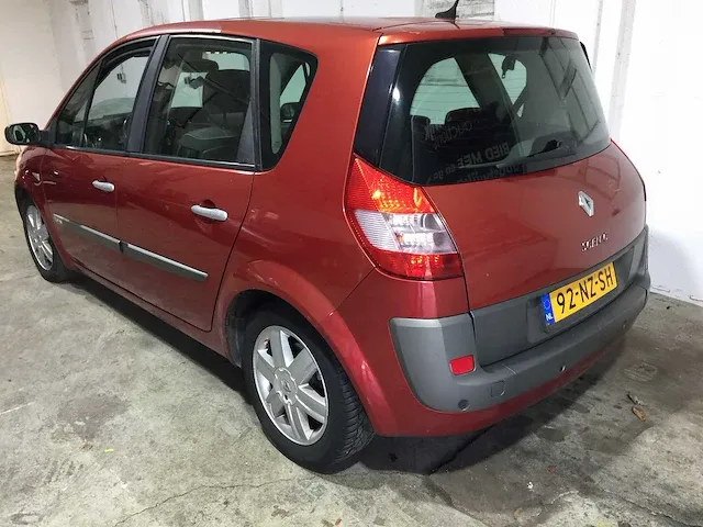 Renault - scénic - 1.6-16v priv. comf. - 92-nz-sh - afbeelding 16 van  22