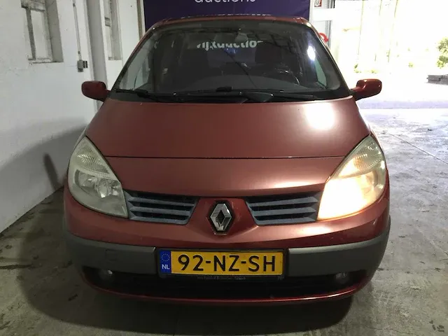 Renault - scénic - 1.6-16v priv. comf. - 92-nz-sh - afbeelding 21 van  22