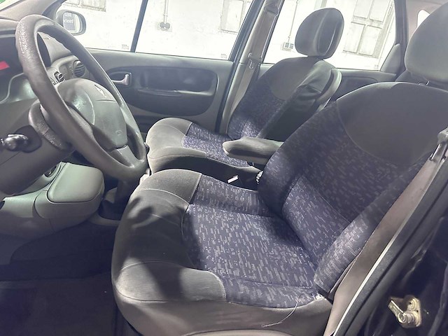 Renault - scénic - 2.0-16v expression - 24-ls-zp - afbeelding 6 van  20