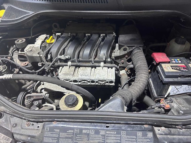 Renault - scénic - 2.0-16v expression - 24-ls-zp - afbeelding 11 van  20