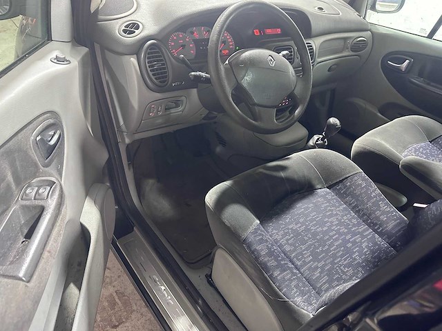 Renault - scénic - 2.0-16v expression - 24-ls-zp - afbeelding 19 van  20