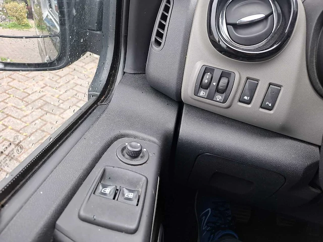 Renault - trafic - 1.6 dci 146pk t29l2h1luxen - bedrijfswagen - afbeelding 8 van  36