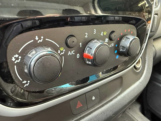 Renault - trafic - 1.6 dci t27 l1h1 com bouwjaar: 2019 v-869-zt - afbeelding 13 van  21