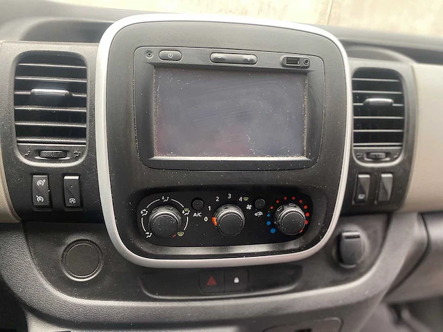Renault - trafic - 1.6 dci t27l1h1comen - bedrijfswagen - v-941-bh - afbeelding 3 van  14