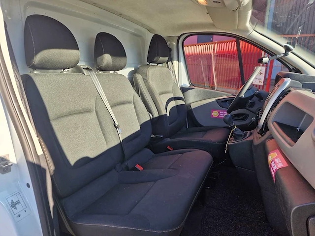 Renault - trafic - 1.6 dci t29 l1h1 com - bedrijfswagen - v-703-xx - afbeelding 9 van  18