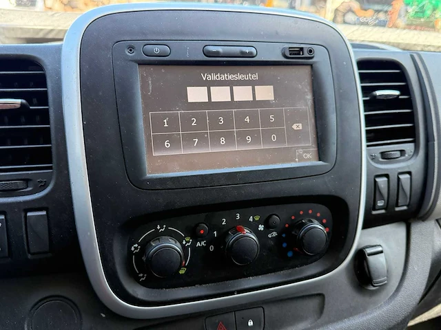 Renault - trafic - 1.6 dci t29 l2h1 com - bedrijfswagen - afbeelding 4 van  28