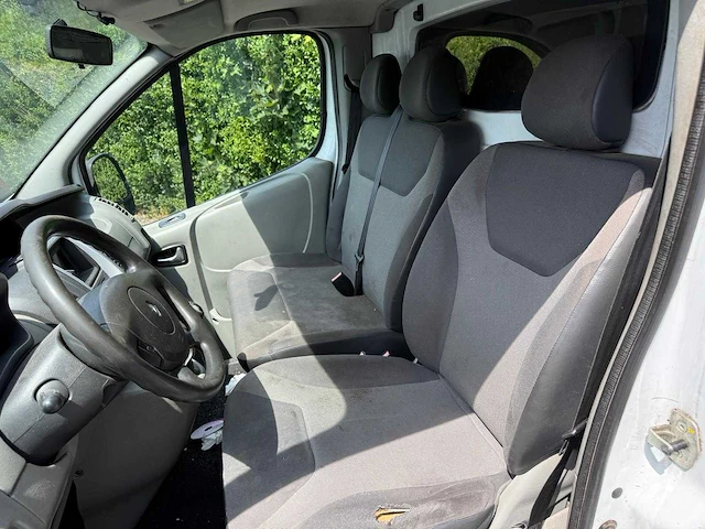 Renault - trafic - 2.0 dci t29 l1h1 - 6-vlj-32 - afbeelding 5 van  8