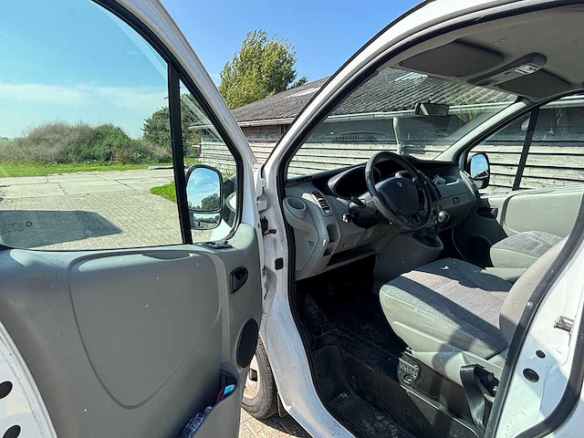 Renault - trafic - 2.0 dci t29 l2h2 - 2014 - van - afbeelding 5 van  27