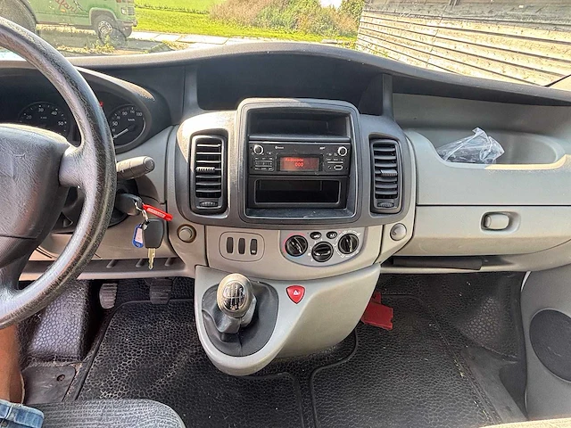 Renault - trafic - 2.0 dci t29 l2h2 - 2014 - van - afbeelding 7 van  27
