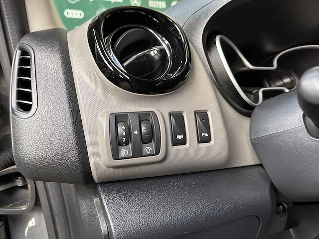 Renault - trafic - bedrijfswagen - afbeelding 5 van  34