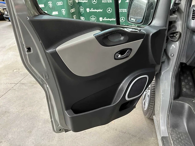 Renault - trafic - bedrijfswagen - afbeelding 15 van  34