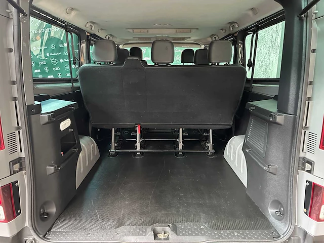 Renault - trafic - bedrijfswagen - afbeelding 20 van  34