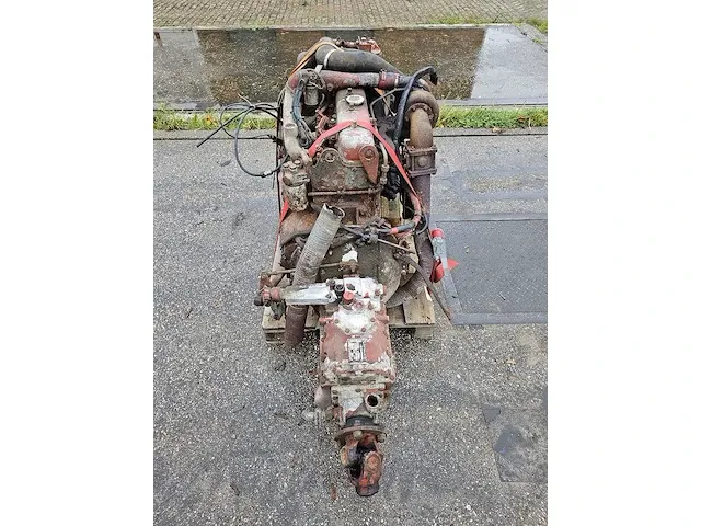 Renault - turbo engine - motor - afbeelding 3 van  8