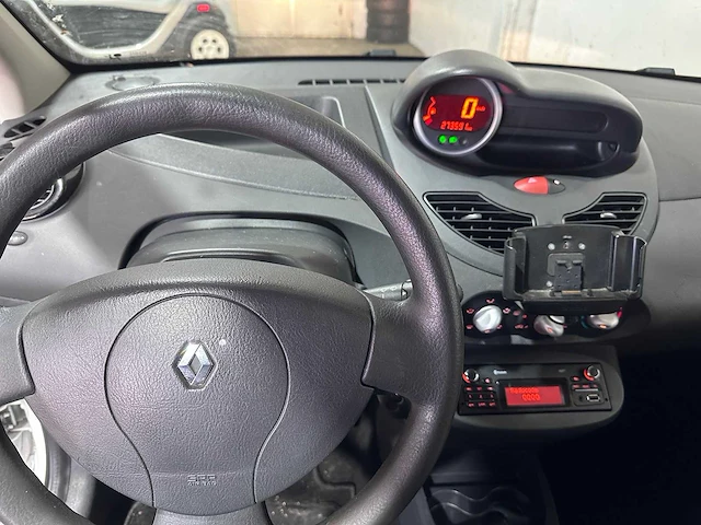 Renault - twingo - 1.5 dci collection - 2-kkx-79 - afbeelding 2 van  17