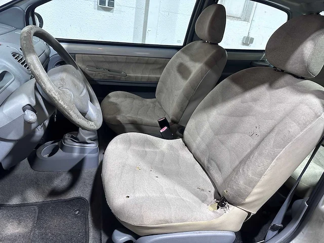 Renault - twingo - 2050 - 13-nh-kv - afbeelding 7 van  17
