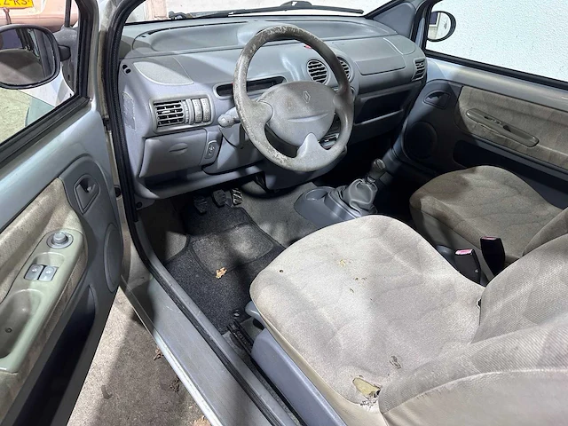 Renault - twingo - 2050 - 13-nh-kv - afbeelding 17 van  17