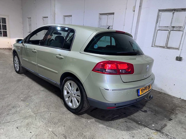 Renault - vel satis - 2.0 16v t. privilége - 10-pt-zh - afbeelding 15 van  21