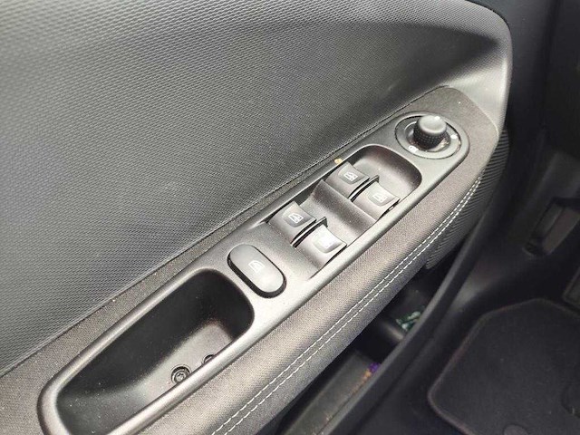 Renault - zoe - q90 int. qc 40 n-979-gf - afbeelding 4 van  25