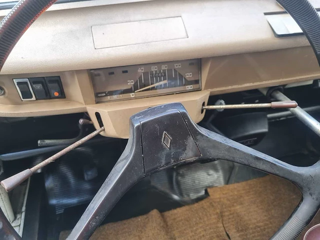 Renault 4 1972 - afbeelding 18 van  23