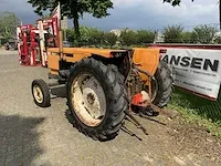 Renault 421 tweewielaangedreven landbouwtractor - afbeelding 16 van  22