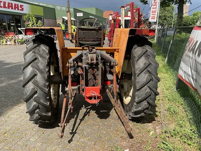 Renault 421 tweewielaangedreven landbouwtractor - afbeelding 17 van  22