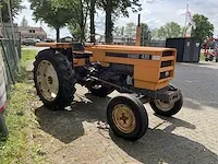 Renault 421 tweewielaangedreven landbouwtractor - afbeelding 18 van  22