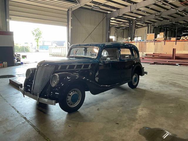 Renault adl2 oldtimer - afbeelding 1 van  21