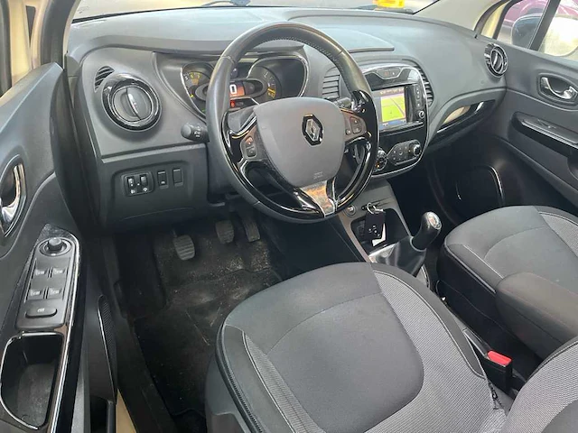 Renault captur 0.9 tce dynamique; 8-tbt-90 - afbeelding 17 van  20