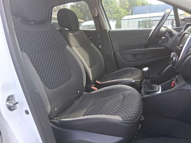 Renault captur 0.9 tce intens 2018 | sf-979-b - afbeelding 24 van  32